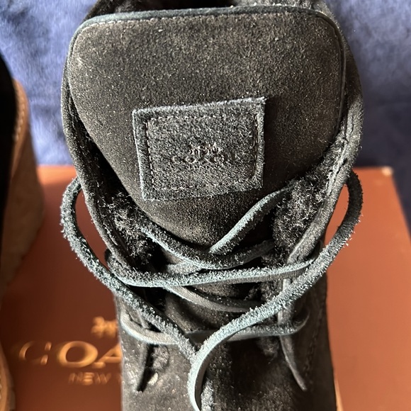 Coach suede boots with Sherpa lining - Picture 3 of 6